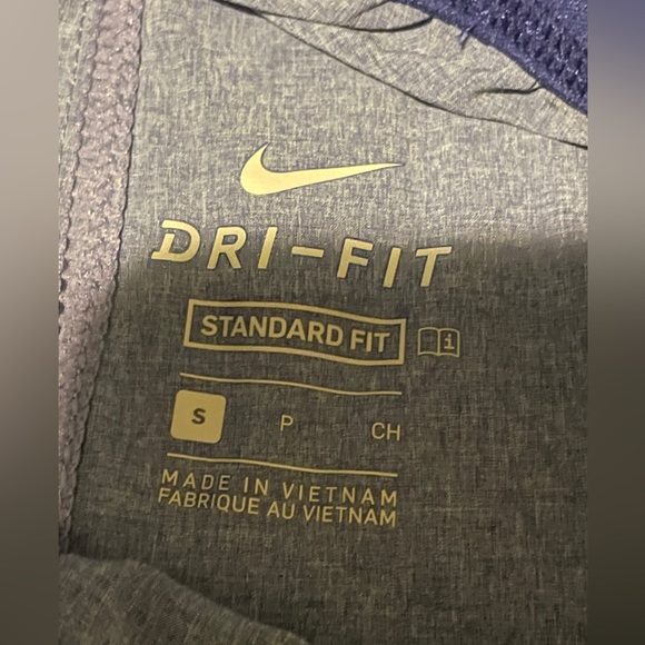 Nike Running / Yoga Shorts - Picture 3 of 3